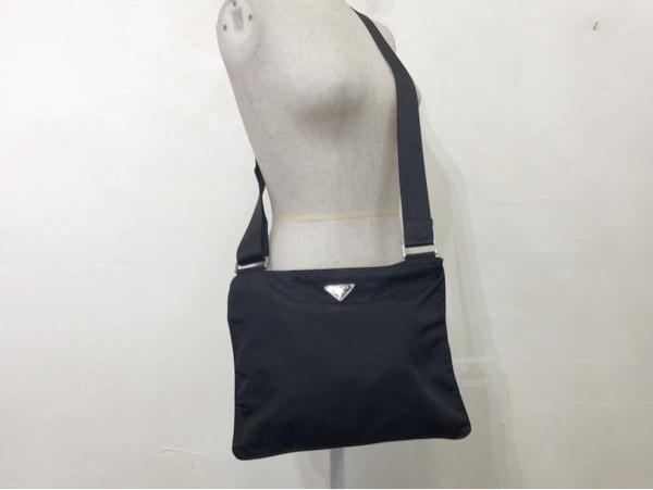 PRADA プラダ ナイロン ショルダーバッグ 黒 OJ115