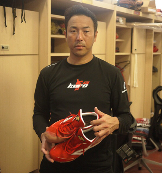 広島カープ 黒田博樹　ONYONE　オンヨネ　ロング Tシャツ O　紺