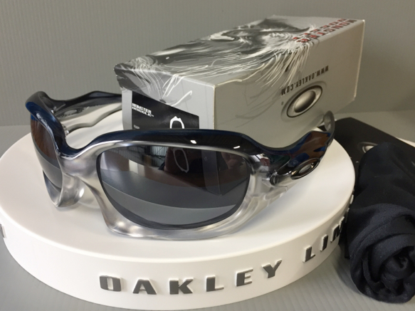 新完品？ OAKLEY MONSTER DOGGLE モンスター ドグル DOG ドッグ