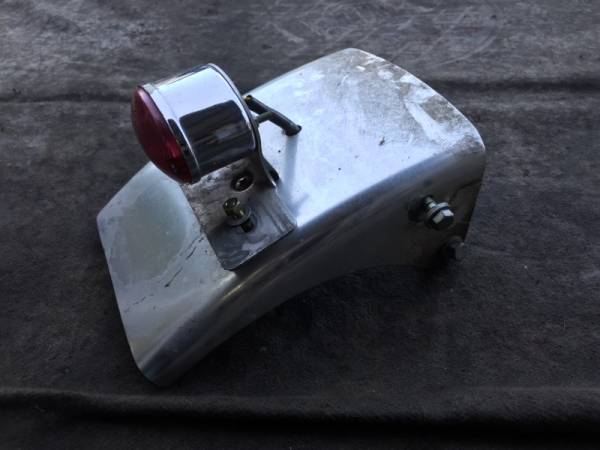 SR400 1JR アルミリアフェンダ。ーテールランプ付。SR500にも