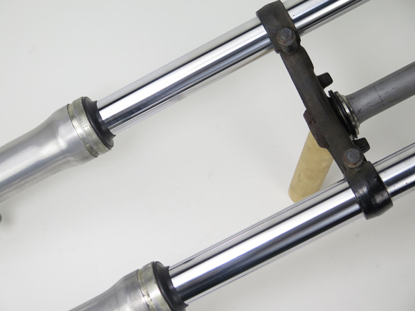 GB400 NC20-10020 純正フロントフォーク！