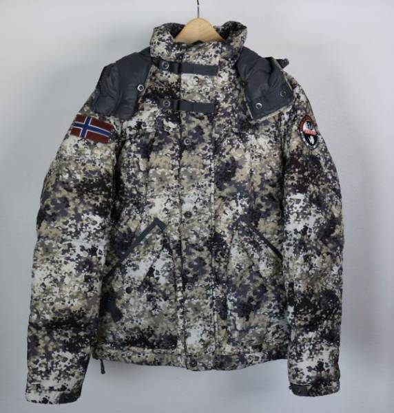napapijri ナパピリ AZUMA CAMO 迷彩 フード ダウンM(Mサイズ)｜売買 