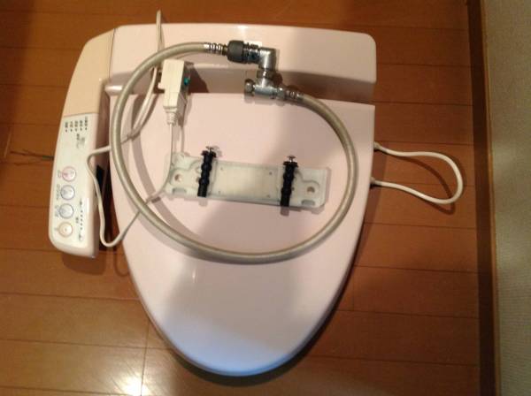 中古品、 TOTO'TCF6021，ピンク系