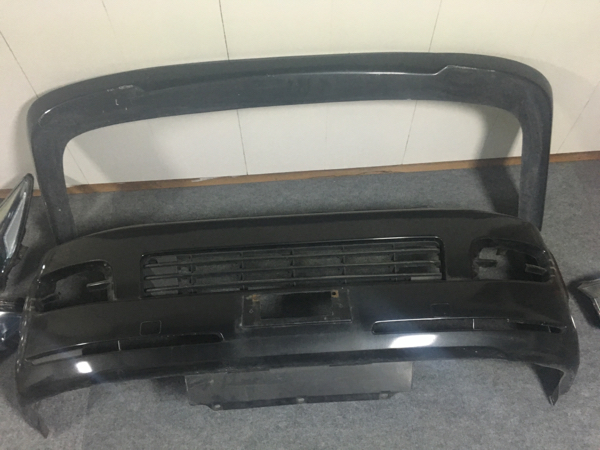 200系1型ハイエース フロントバンパー 1E2 ディーゼル車