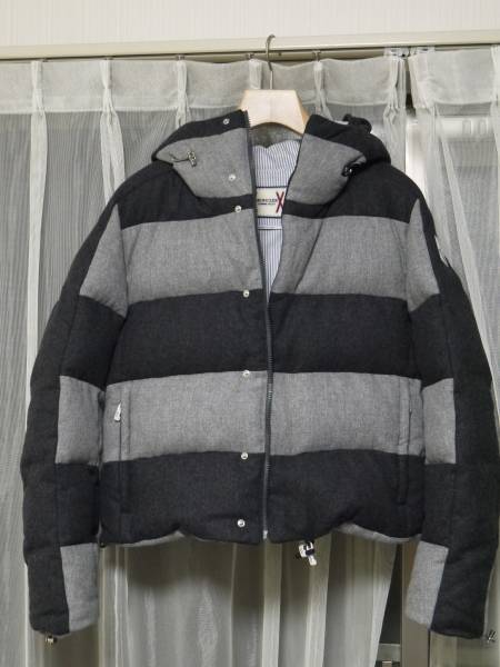 国内正規 極美品 モンクレール ガムブルー ダウン Gamme Bleu