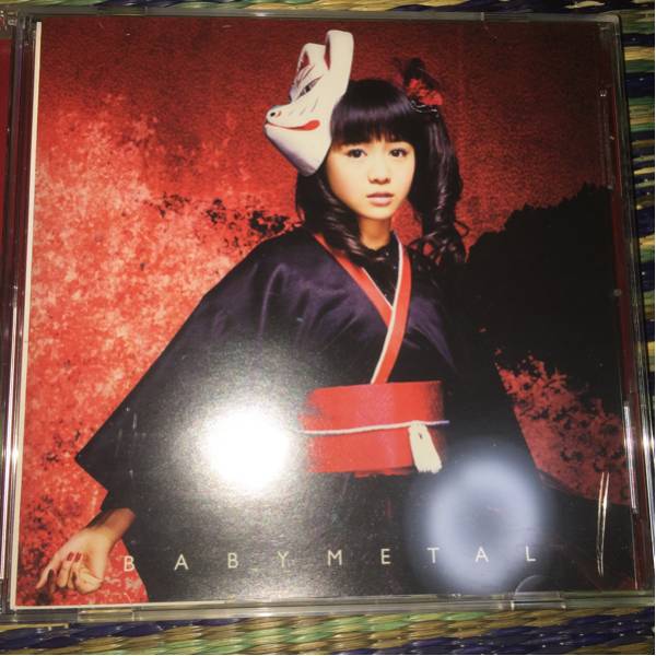 ☆中古☆ BABYMETAL 『メギツネ』 ネ盤 「メギツネ」 キ盤 - 【公式通販】