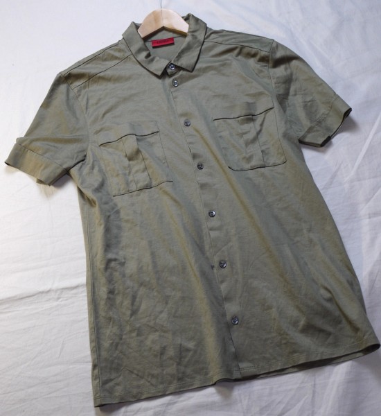 BR2156◎美品ヒューゴボスHUGO BOSS◎XXLサイズオリーブシャツ