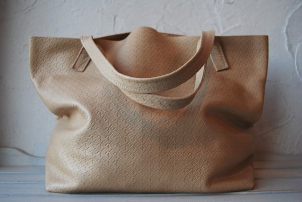 贅沢 型押し 柔らかい 軽量 男女兼用 ハンドメイドバッグ