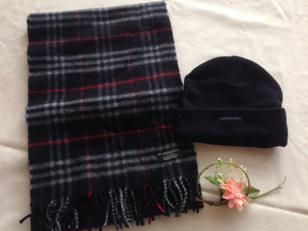 ☆BURBERRYバーバリー マフラー&ニットキャップ☆新品未使用
