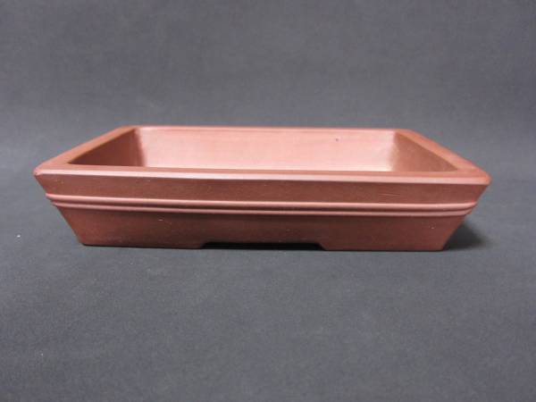 ＜中国宜興＞　④　朱泥長方W胴紐