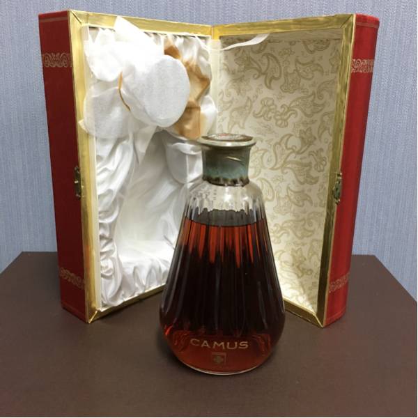 カミュ 未開栓 バカラ カラフェ ボトル コニャック・古酒訳あり