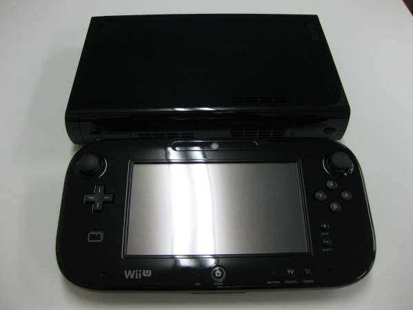 ☆Wii Uプレミアムセット【kuro】32GB 欠品有
