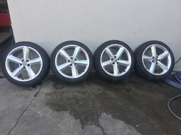 アウディaudi純正 A5 タイヤホイールセット 245/40r18 キズ・使用感