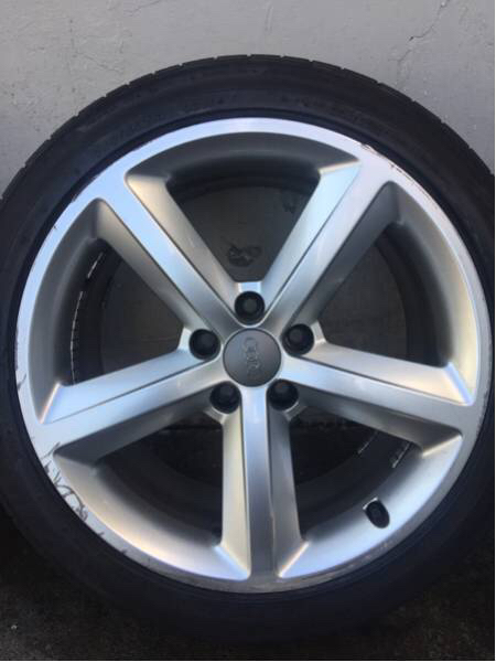 アウディA5 純正18インチ ホイールセット 245/40 R18 アウディaudi純正 A5 タイヤホイールセット 245/40r18 キズ・使用感