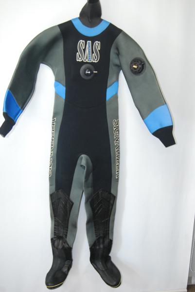 SASドライスーツ（158ｃｍ）