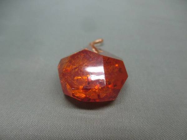 ☆【装飾小物】琥珀 アンバー K18 ペンダント トップ☆N6147