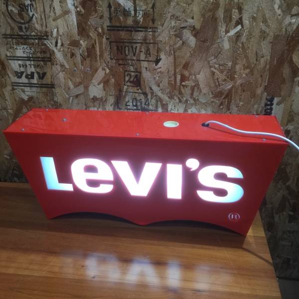リーバイス Levi's 非売品 ライト付き販促用看板⁄インテリア雑貨⁄RED