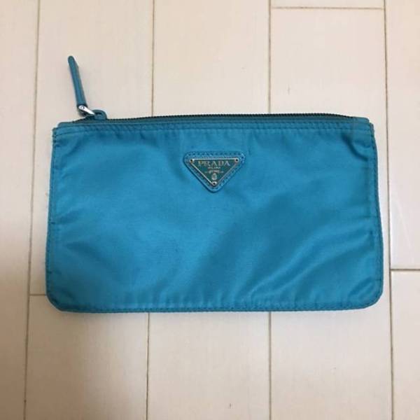 PRADA 化粧ポーチ ジャンク品 プラダ ターコイズ ナイロンポーチ
