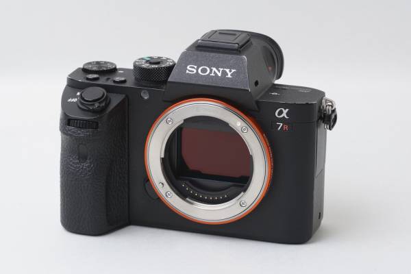 送料無料！【SONY α7R II 保証書付属品完備】