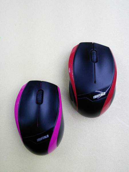 バッファロー BSMBW08 BlueLEDマウス 無線2.4GHz 中古美品 ２個_1