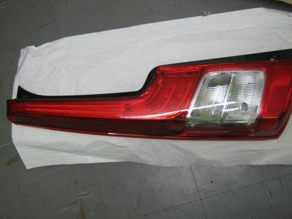 ★27年式★　ダイハツ　ムーブ　ＬＡ150Ｓ　左テールランプ ユニット