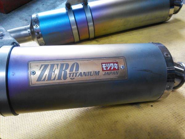 モリワキ フルエキマフラー VTR1000F用 VTR1000F SC36 モリワキ モリワキ フルエキマフラー VTR1000F用 VTR1000F SC36 モリワキ