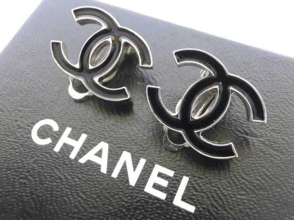 1円 CHANEL シャネル ココマーク イヤリング 定番 シンプル デザイン 箱付き フランス製 ①b