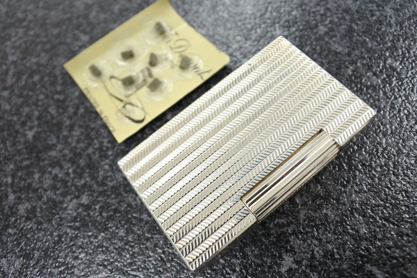 ★☆ST.Dupont デュポン ライン２ ガスライター シルバー ☆★