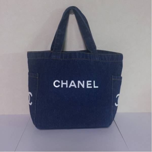 CHANEL ロゴ デニムトートバッグ ノベルティ CHANEL ロゴ デニムトートバッグ ノベルティ CHANEL ロゴ デニムトート