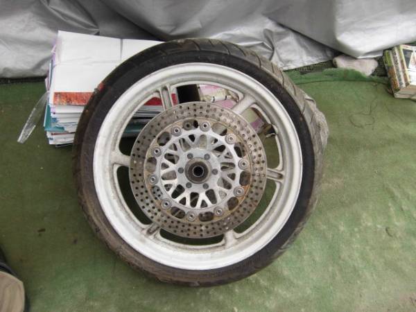 VFR400　フロントホイール NC30