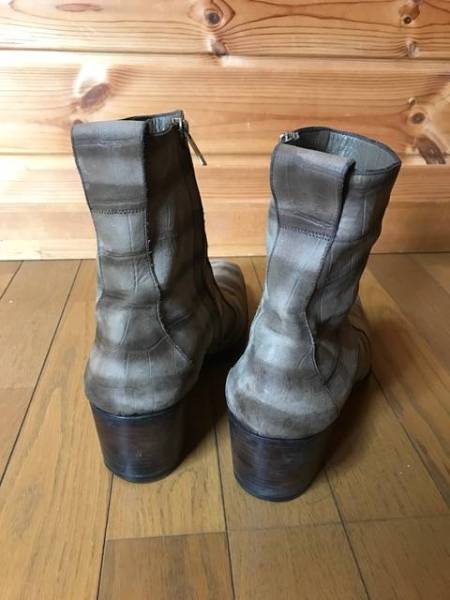 ☆希少20万円サンローランジョニーヒールブーツ限定モデル型押し