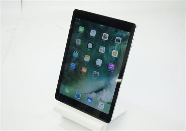 Air iPad MD791J⁄A ,1円～SoftBankipadAirWi-Fi+Cellular 16GBシルバー