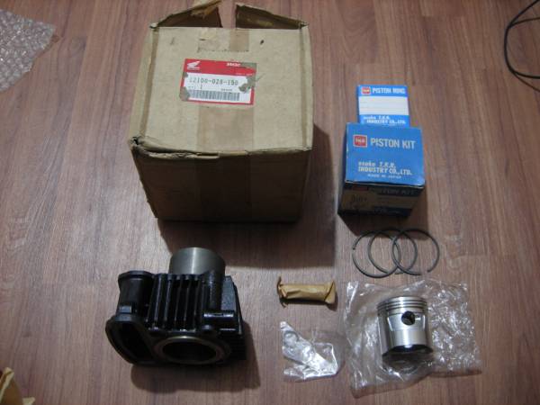 CL90，CM91，CT90，SL90 純正新品シリンダー、OSピストンセット　ＣＳ９０