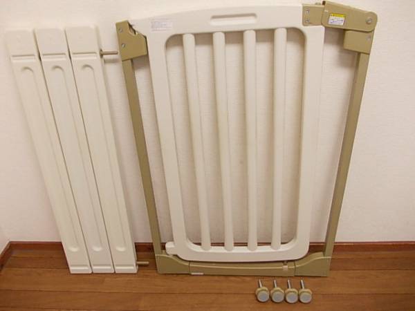 1円スタート!送料無料!＜Y5451＞ベビーゲート「FamilyGate Whity（拡張3本）」