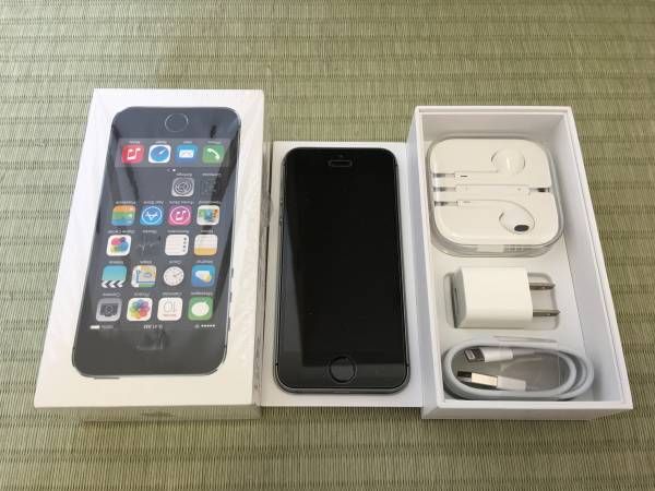 残債無中古】iPhone 5S 32GB スペースグレイ docomo（本体交換済み）