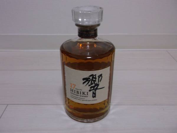 サントリー★ 響 17年 700ml　未開封