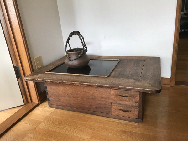 アンティーク美品！希少60年以上前の胡桃の木製火鉢！！