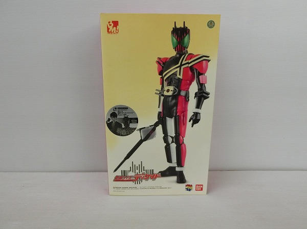 開封 バンダイ メディコムトイ 仮面ライダー ディケイド・12インチ