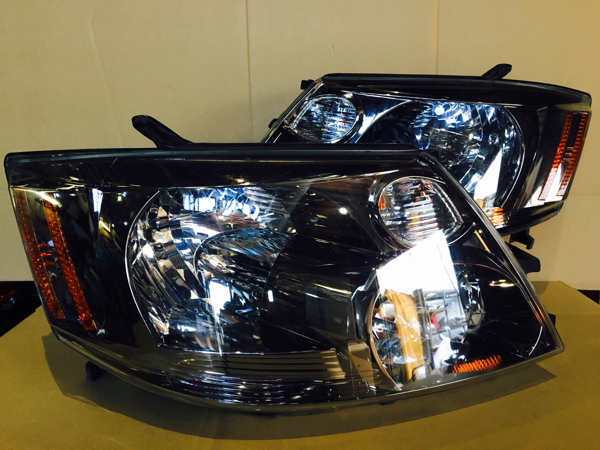 中古10アルファード 10 15 アルファード 前期 HID 純正 ヘッドライト