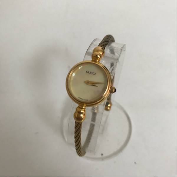 ☆希少☆ GUCCI グッチ レディース 腕時計 2700.2L 鑑定済み こちらは