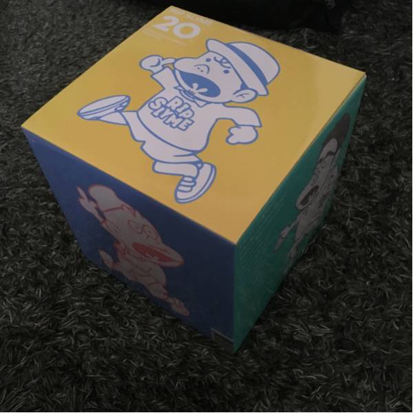 3000セット限定生産 20周年シングルBOX RIP SINGLE メルカリ