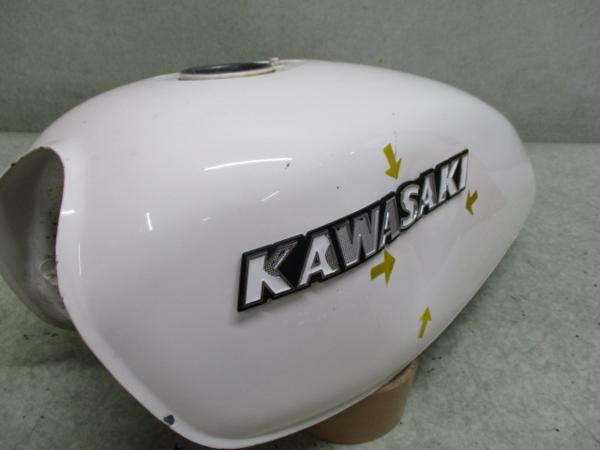 250TR 7即決!250TR用タンク518 純正.サラ音無し 純正タンク Kawasaki