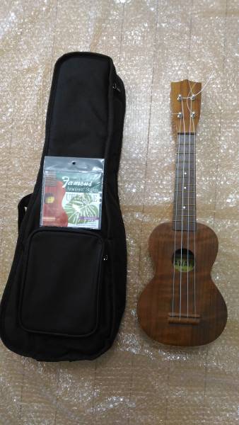 HAWAI No，300 国産　ウクレレ　現状渡し　ソプラノ　中古