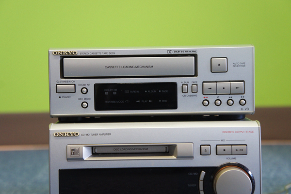 中古☆ONKYO ミニコンポ&カセットデッキ FR-V3 & K-V3☆ スピーカーD