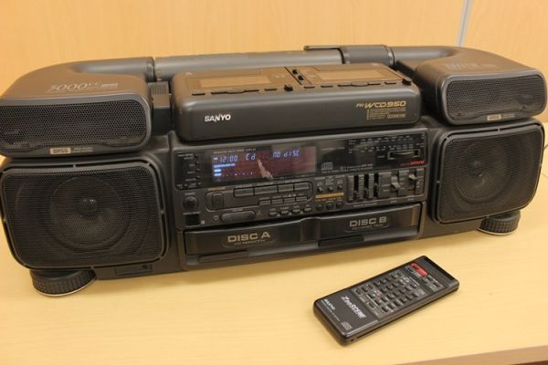 sanyo ZOOSCENE HORN ラジカセ　リモコン付属 SANYO PH-WCD950 ZOOSCENE サンヨー CDラジカセ リモコン付