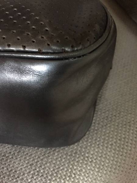 美品 本物 PRADA プラダ バック 黒 手持ち、ショルダーでもカジュアルにも持てます。値下げしました。