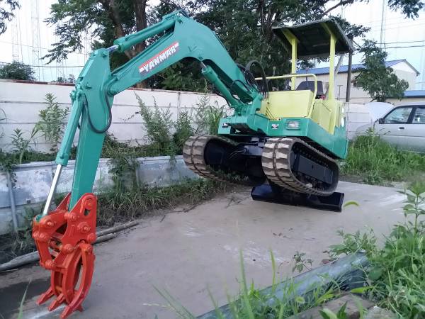 売切り ユンボ ハサミ付き ミニユンボ 2.5トン ヤンマー（YANMAR 