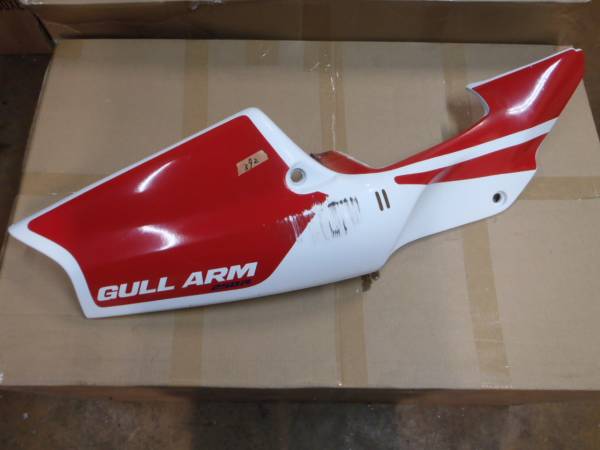 NSR250R 純正 ホンダ リアカウル MC21 シートカウル SE ホンダ純正品