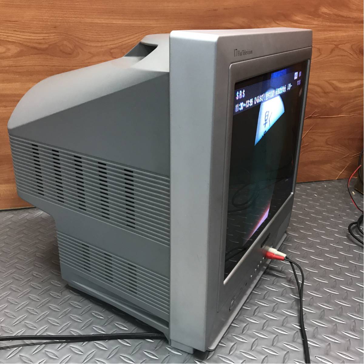 AD1180】動作品【SHARP フラットテレビ ブラウン管テレビ17型 17C-FN70