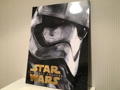 Starwars スターウォーズ フォースの覚醒 メモリアルパンフレット 初日限定 12 18日付入り Sf ファンタジー 売買されたオークション情報 Yahooの商品情報をアーカイブ公開 オークファン Aucfan Com